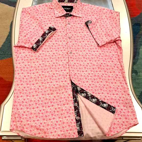 Maceoo, puppy dog Size Large, Pink Print, Short Sleeve Casual Shirt - Picture 5 of 5